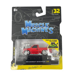 Muscle Machines - 1:64 - 1993 Chevrolet 454 SS Pickup Truck Limited Edition (Red)