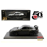 Bburago - 1:18 - Porsche 911 GT3 - Carbon Series - 50th Anniversary Limited Edition