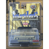 [CHASE] M2 Machines - 1:64 - 1973 Chevrolet Cheyenne Super 10 Pickup Truck Lowriders Limited Edition - Gold - MiJo Exclusives