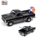 Auto World - 1:64 - 1987 Chevrolet Silverado R10 Fleetside (Grey)