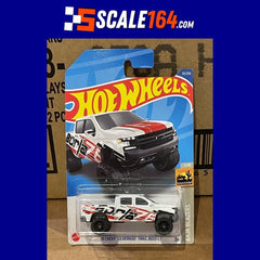 Hot Wheels - '19 Chevy Silverado Trail Boss LT (White) - Mainline (Baja Blazers) 53/250