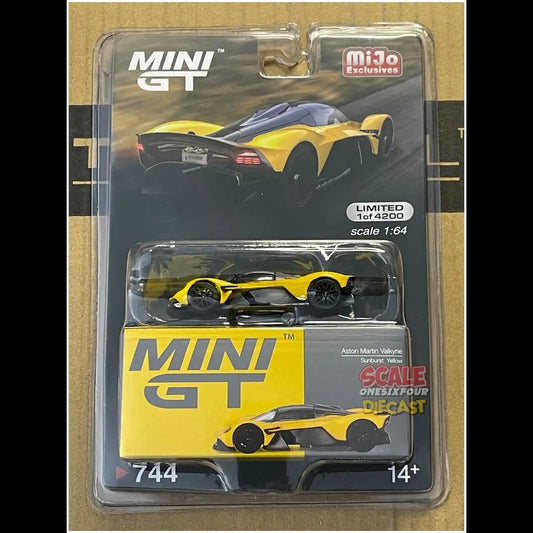 Mini GT - 1:64 - Aston Martin Valkyrie - Sunburst Yellow - MiJo Exclusives